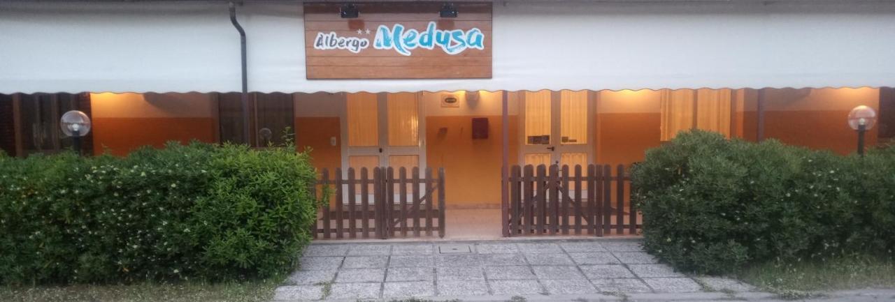 Albergo Medusa Punta Marina Kültér fotó